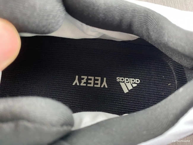 Tint GZ0711 Adidas MNVN Yeezy Boost 700 Blue 0811
